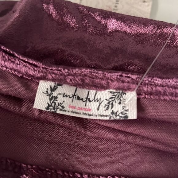 Free People Intimately Fig Jam All Night Velvet Tunic Women's Size XS NWT - Picture 10 of 12